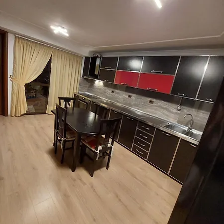 Apartment Selefi *